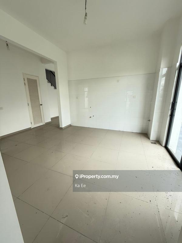 Rumah Berkembar untuk Dijual di Eco Grandeur, Puncak Alam oleh Ka Ee - iProperty.com.my