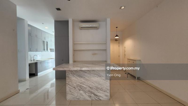 For Sale - Ara Hill Condominium