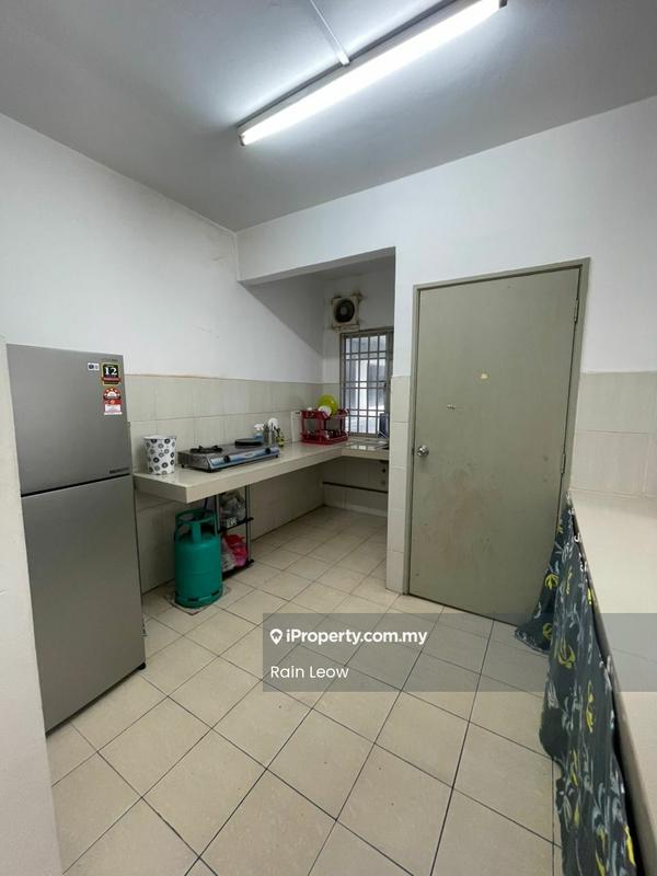 Condominium for Rent in Angkasa Condominiums by Rain Leow - Kitchen - iProperty.com.my