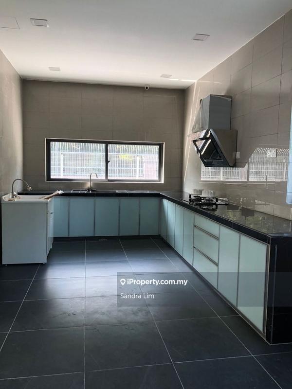 Bungalow House for Sale in Subang Heights, Subang Jaya by Sandra Lim - iProperty.com.my