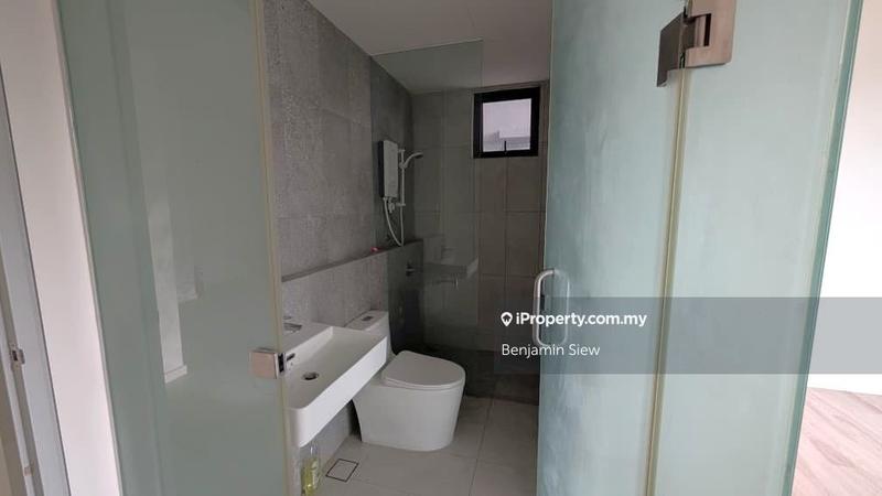 For Sale - Emerald 9