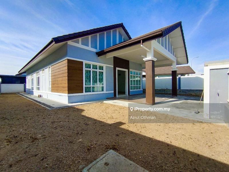 Bungalow House for Sale in Bukit Senawang Perdana, Senawang by Azrul Othman - iProperty.com.my