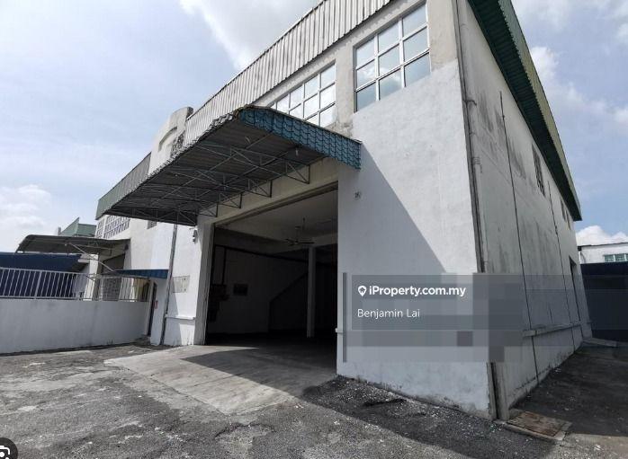 For Sale - Taman Perindustrian KIP 1.5 Storey Semi Detached Factory for Sale