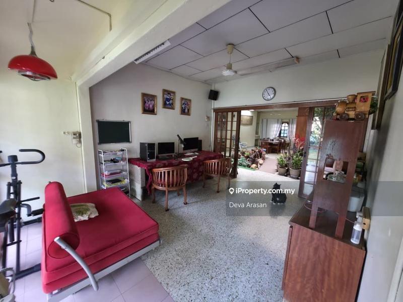 Banglo untuk Dijual di SS 3, Taman Universiti, Petaling Jaya oleh Deva Arasan - iProperty.com.my