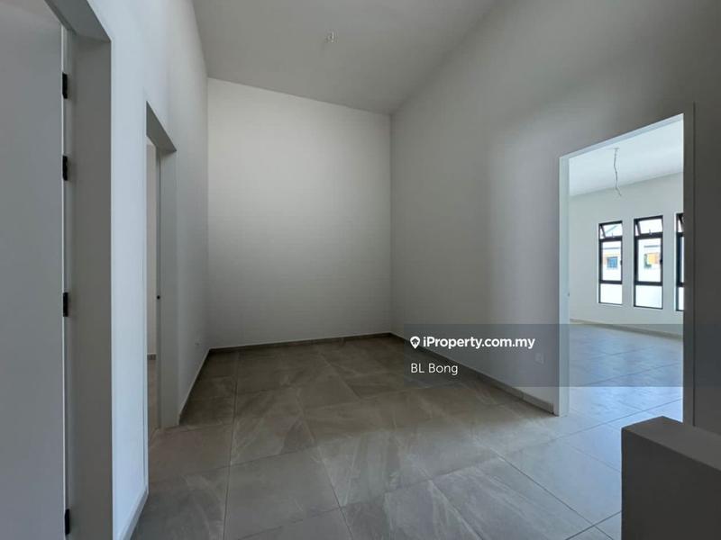 2-storey Terraced House for Sale in Taman Molek Residence, Ayer Molek by BL Bong - iProperty.com.my