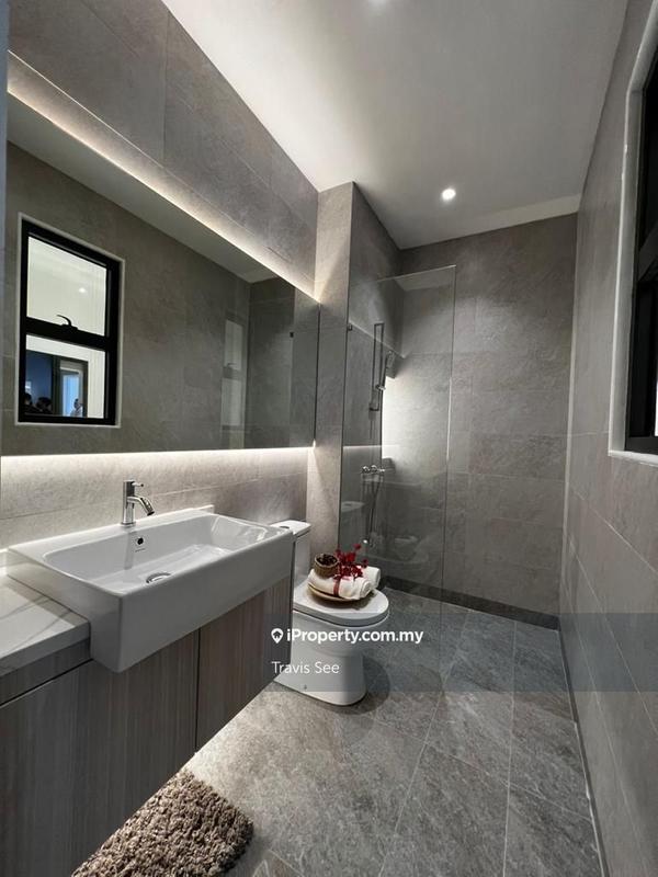 Kediaman Servis untuk Dijual di Damansara Livista oleh Travis See - iProperty.com.my