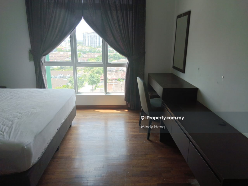 Kediaman Servis untuk Dijual di Molek Pulai oleh Mindy Heng - iProperty.com.my