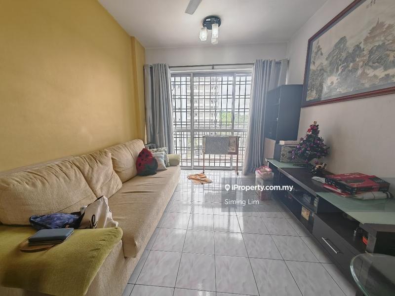 For Sale - Putri Ria Apartment