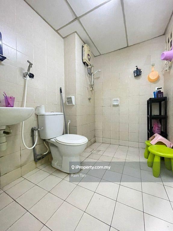 Condominium for Sale in Amadesa Resort Condominium by Rain Tan - iProperty.com.my