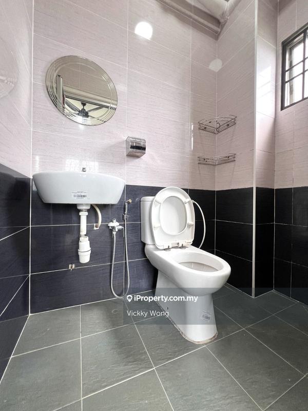 Pangsapuri untuk Dijual di Pandan Court oleh Vickky Wong - iProperty.com.my