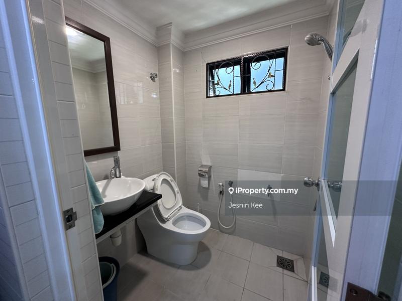 Rumah Berangkai 3 Tingkat untuk Dijual di Lake Fields, Sungai Besi oleh Jesnin Kee - iProperty.com.my