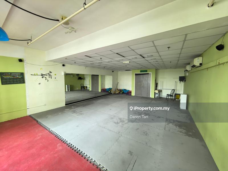 For Rent - one south street mall