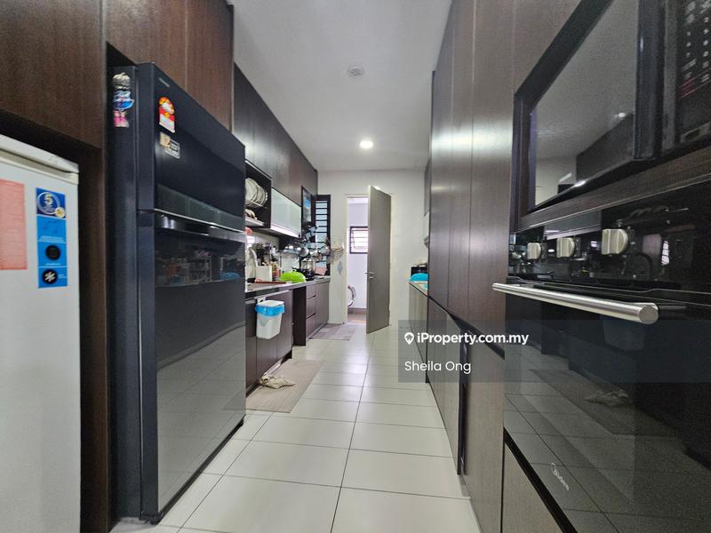 Rumah Teres 2-Tingkat untuk Dijual di Bandar Kinrara Seksyen 8, Bandar Kinrara oleh Sheila Ong - Kitchen - iProperty.com.my