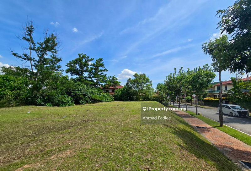 Banglo Tanah untuk Dijual di Presint 11, Presint 11 oleh Ahmad Fadlee - iProperty.com.my