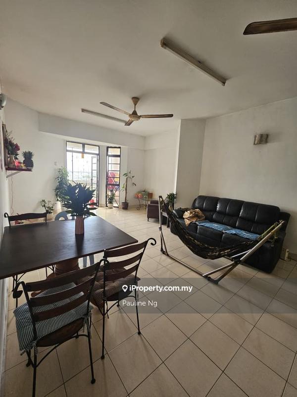 For Sale - Kondominium Tanjung Puteri