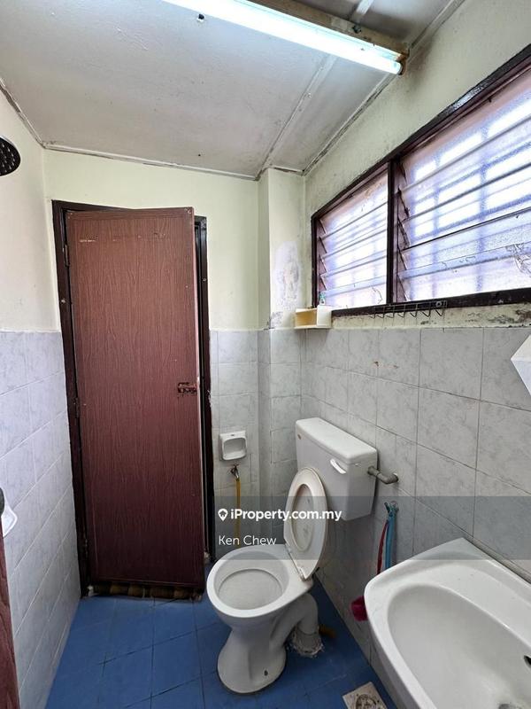 Rumah Teres 2-Tingkat untuk Dijual di Taman Pinggiran Putra, Seri Kembangan oleh Ken Chew - iProperty.com.my