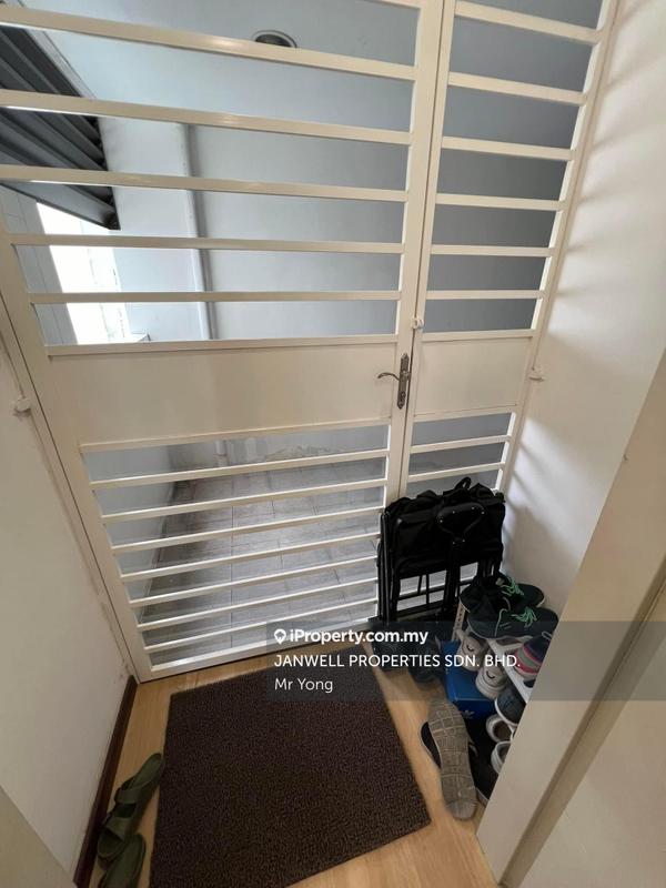 Kediaman Servis untuk Dijual di VIM 3 @ Desa Park North oleh Ethan Yong - iProperty.com.my
