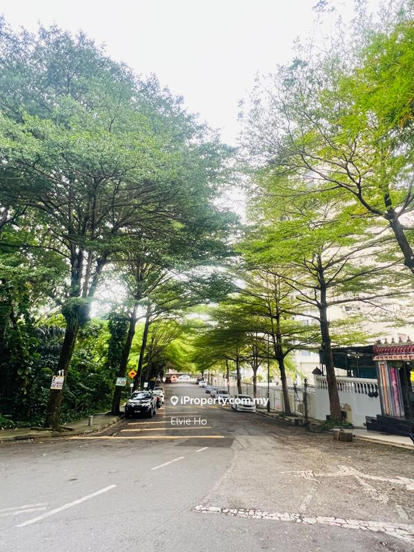 Condominium for Sale in Papillon Desahill Condominium by Elvie Ho - iProperty.com.my