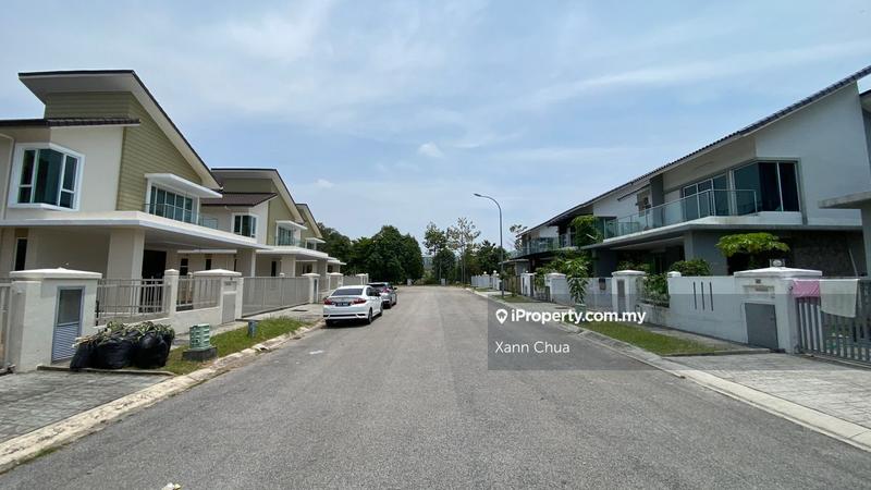 Banglo untuk Dijual di Taman Equine, Seri Kembangan oleh Xann Chua - iProperty.com.my