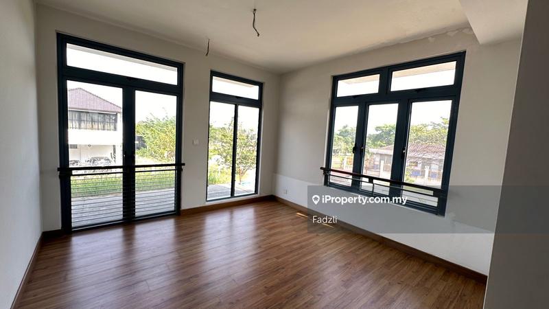 Rumah Teres 3-Tingkat untuk Dijual di Denai Alam, Shah Alam oleh Fadzli - iProperty.com.my