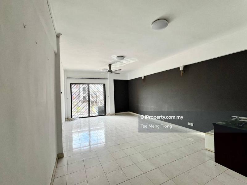 For Rent - Mon Glori