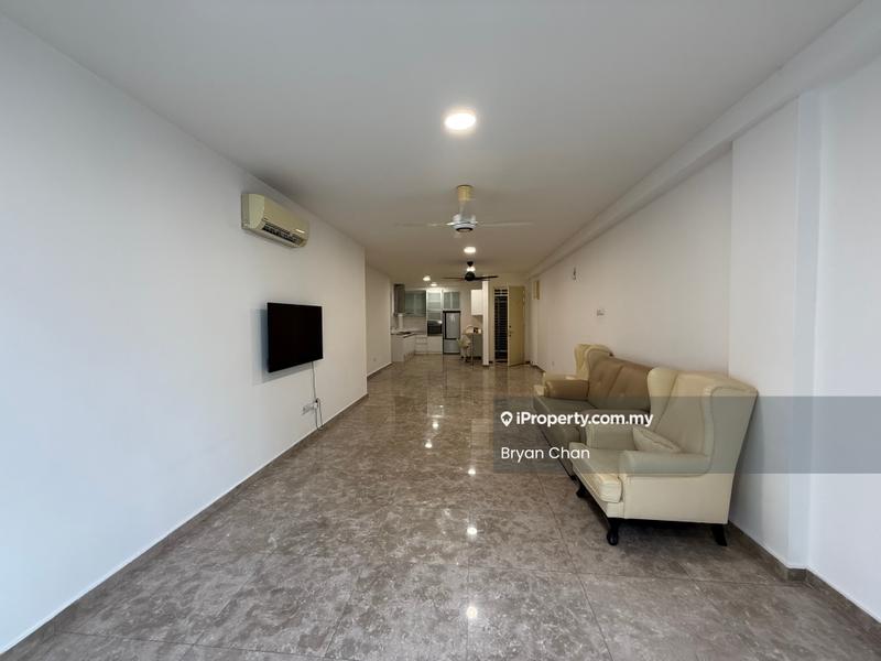 Condominium for Sale in Subang Parkhomes by Bryan Chan - Living Room - iProperty.com.my