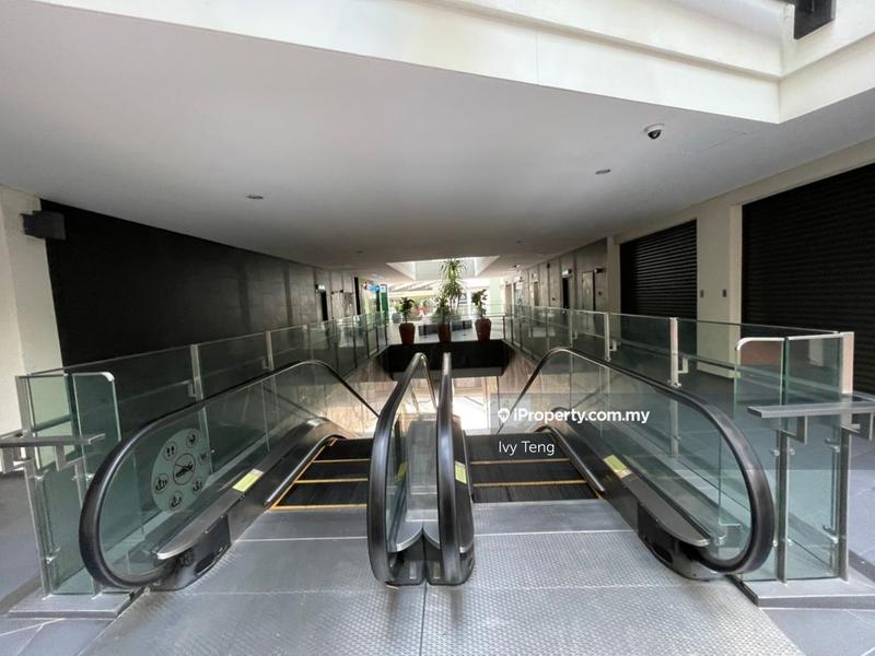 For Sale - Plaza Arkadia