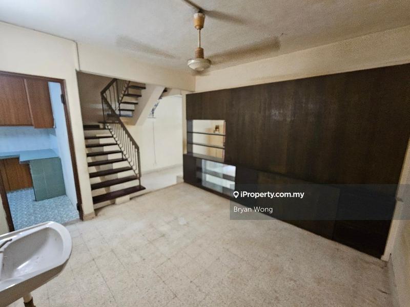 Rumah Teres 2-Tingkat untuk Dijual di SS 21, Damansara Utama, Petaling Jaya oleh Bryan Wong - iProperty.com.my