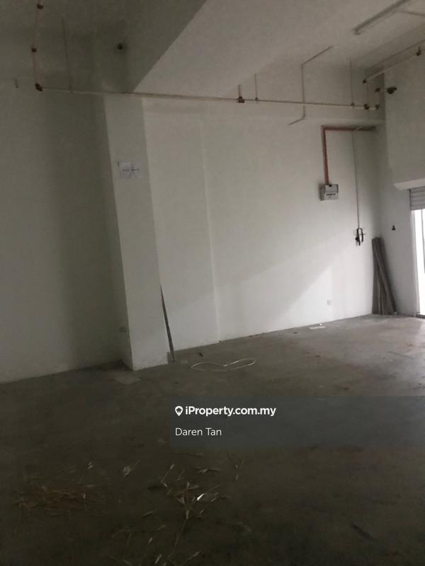 Retail-Office for Sale in Serdang, Seri Kembangan by Daren Tan - iProperty.com.my