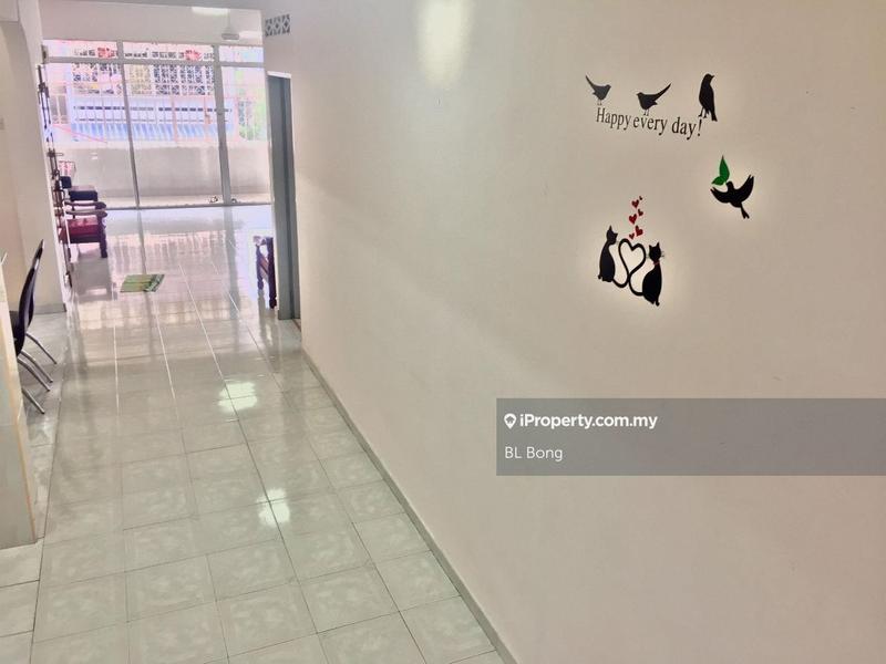 Flat for Sale in Rumah Pangsa Bukit Senjuang by BL Bong - iProperty.com.my