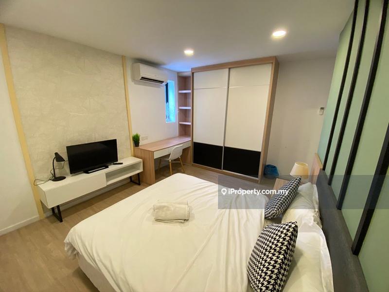 Kediaman Servis untuk Disewa di D'Latour oleh Jj Liew - iProperty.com.my