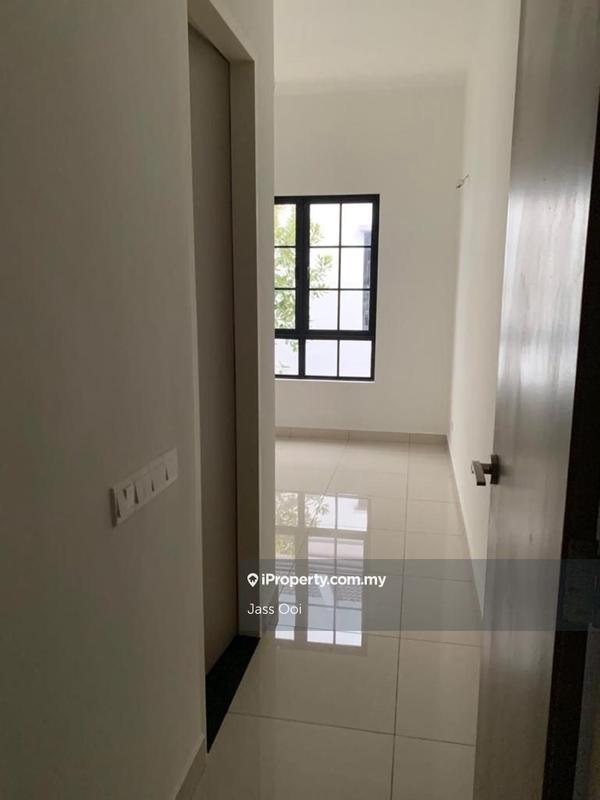 2-storey Terraced House for Sale in Taman Eco Meadow, Simpang Ampat by Jass Ooi - iProperty.com.my
