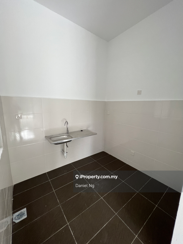 Rumah Bandar untuk Dijual di 28 Residence, Taman Orkid, Salak Tinggi, Sepang, S, Sepang oleh Daniel Ng - iProperty.com.my