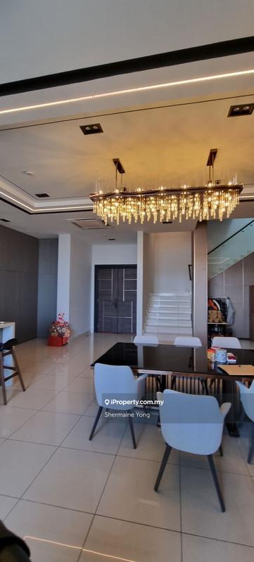 For Sale - Dua Menjalara