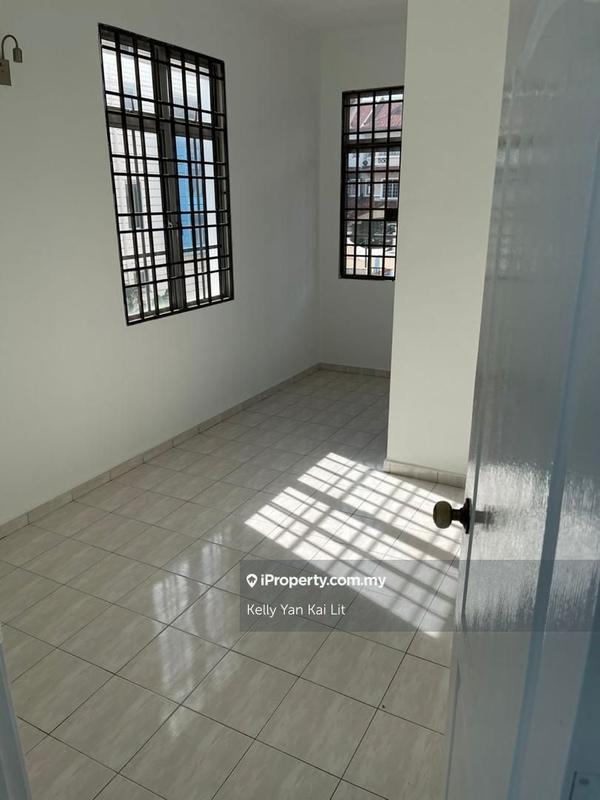 Rumah Teres 2-Tingkat untuk Dijual di Bandar Bukit Tinggi, Klang oleh Kelly Yan Kai Lit - iProperty.com.my