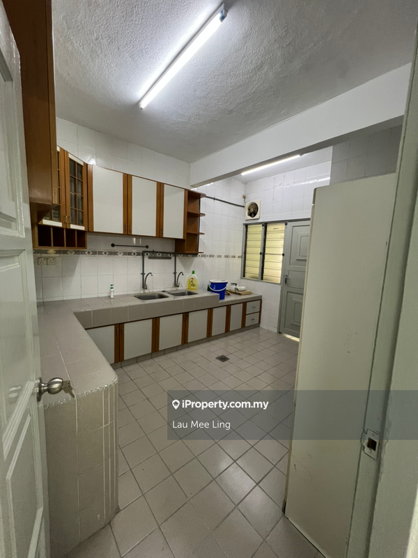 Rumah Berangkai 2 Tingkat untuk Dijual di Taman Danau Desa, Taman Desa oleh Lau Mee Ling - iProperty.com.my