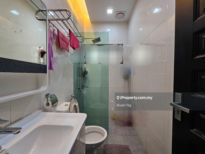 Rumah Berkembar untuk Dijual di Wira Heights, Bandar Sungai Long oleh Aivan Ng - iProperty.com.my