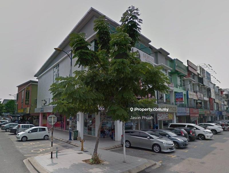 For Sale - Sri Gombak 3 storey Corner