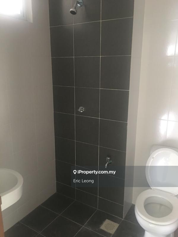 Kediaman Servis untuk Dijual di Ascotte Boulevard oleh Eric Leong - iProperty.com.my