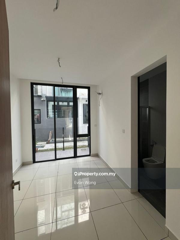 3-storey Terraced House for Sale in Puchong, Selangor by Evon Wong - iProperty.com.my