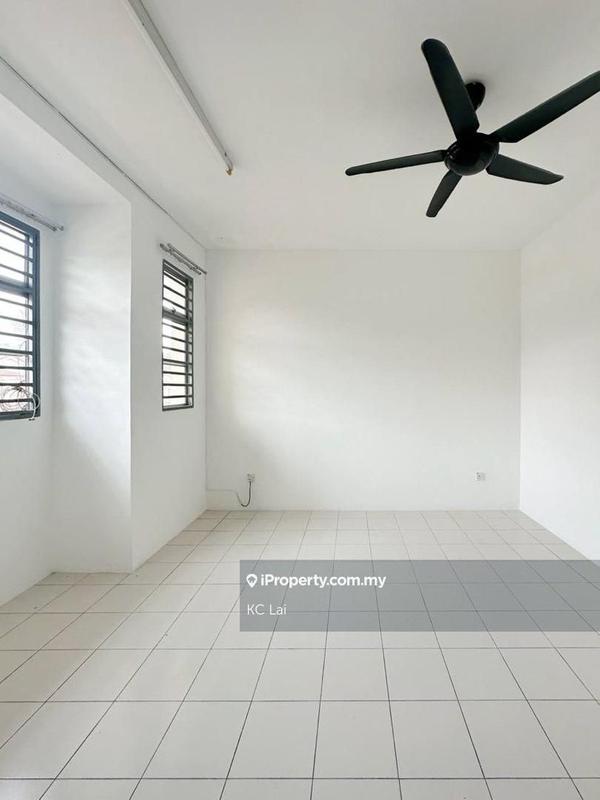 Rumah Teres 2-Tingkat untuk Dijual di Taman Mutiara Galla, Seremban oleh KC Lai - iProperty.com.my