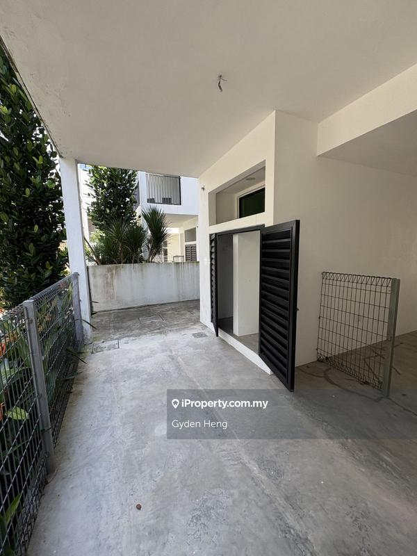 3-storey Terraced House for Sale in Leisure Farm, Gelang Patah by Gyden Heng - iProperty.com.my