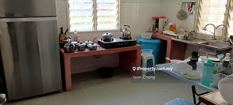 Rumah Berkembar untuk Dijual di Taman Yarl, Jalan Klang Lama (Old Klang Road) oleh Yenn Chong - iProperty.com.my