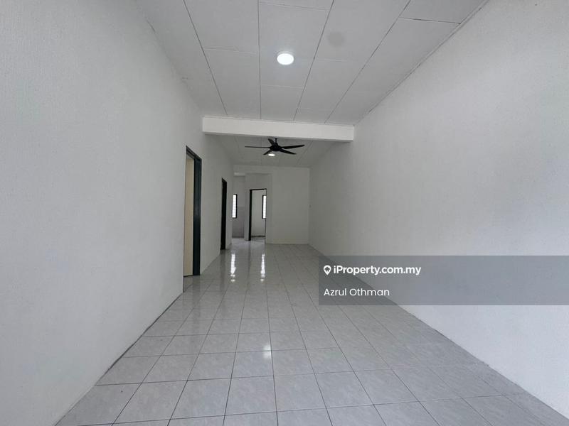 Rumah Teres 1-Tingkat untuk Dijual di Taman Intan Perdana, Port Dickson oleh Azrul Othman - Interior - iProperty.com.my