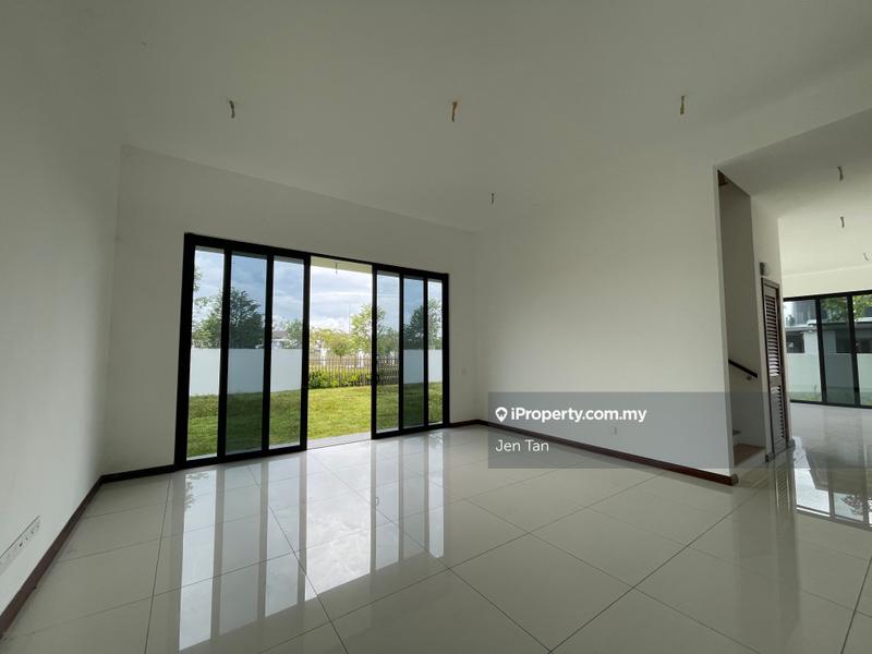 Bungalow House for Sale in Kota Kemuning, Shah Alam by Jen Tan - iProperty.com.my