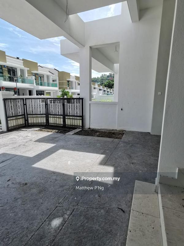 Rumah Teres 3-Tingkat untuk Dijual di Stramax Residence, Sungai Ara oleh Matthew P'Ng - iProperty.com.my