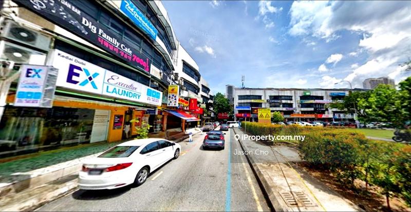 For Sale - GOOD DEAL! POTENTIAL ROI 5% , FREEHOLD