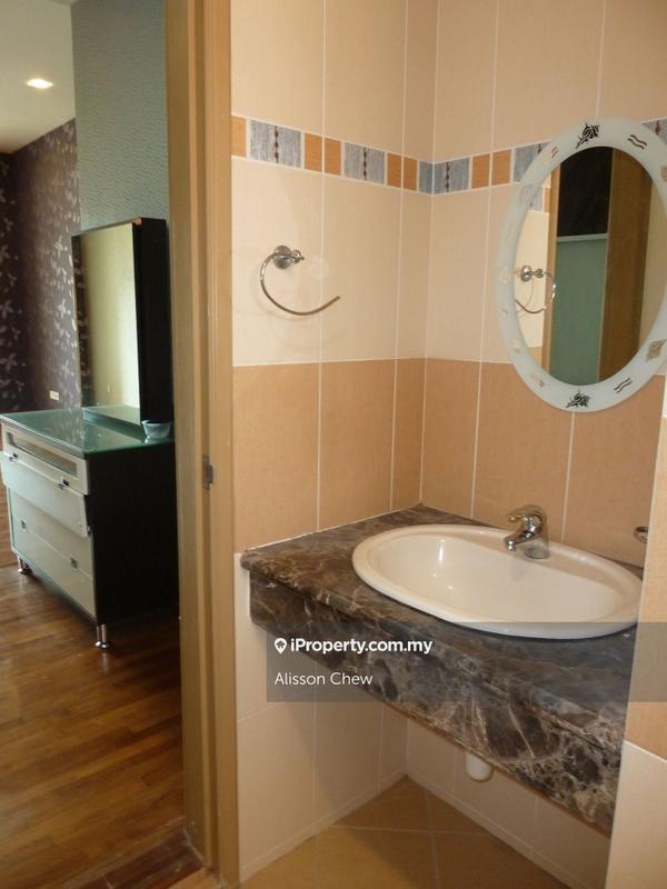 3-storey Terraced House for Sale in Tanjong tokong, Tanjung Tokong by Alisson Chew - iProperty.com.my