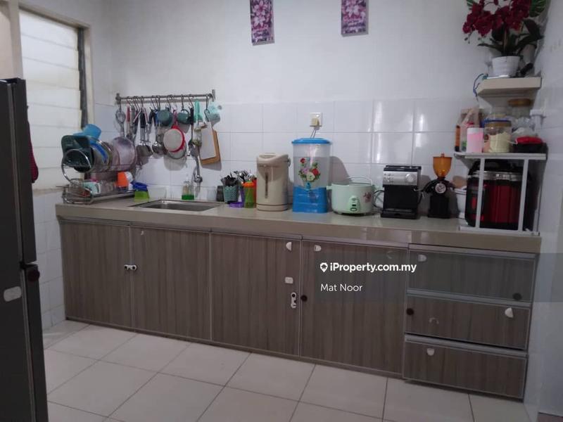 Pangsapuri untuk Dijual di Seri Baiduri oleh Mat Noor - iProperty.com.my