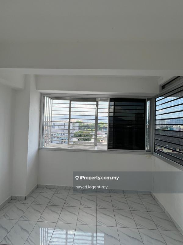 Apartment for Sale in Pangsapuri Dahlia Court by hayati.iagent.my - iProperty.com.my